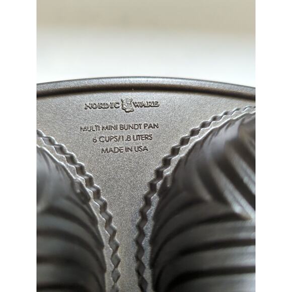 Nordic Ware Multi Mini Bundt Pan - Makes mini Bavaria, Star and Fiesta cakelets - Picture 6 of 6